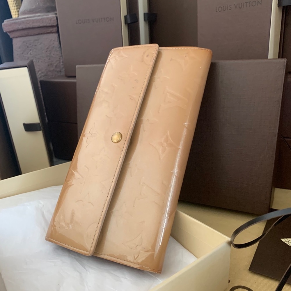 Louis Vuitton long vernis wallet - Picture 1 of 16